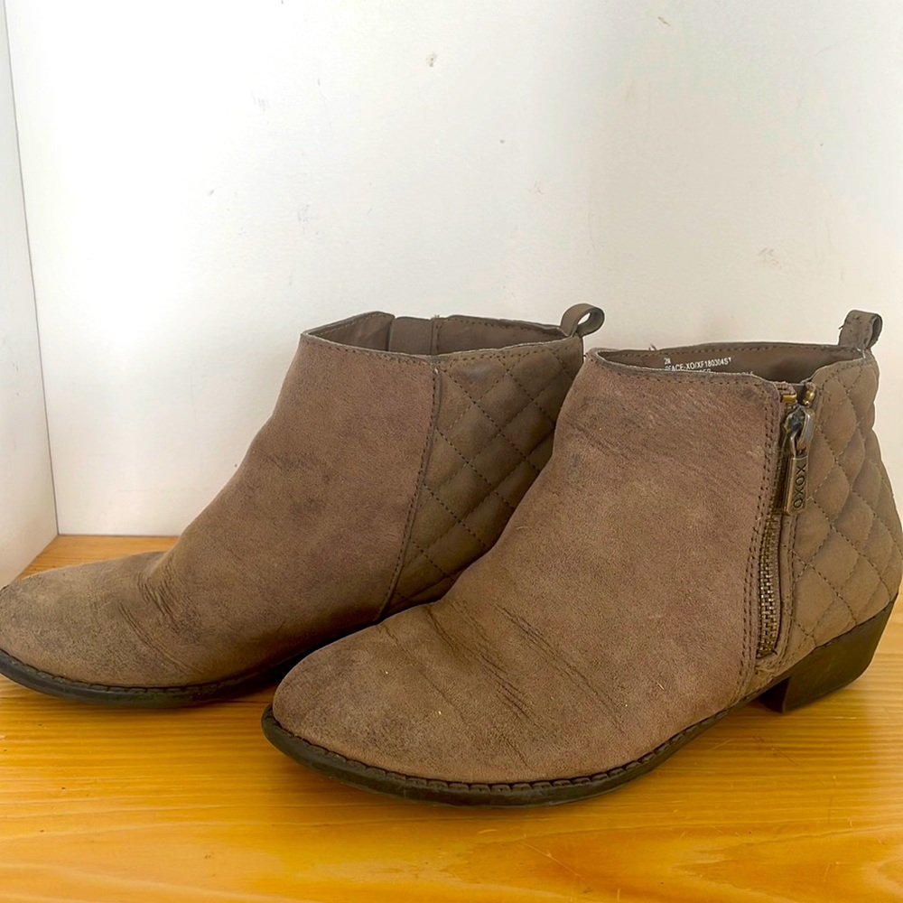 Girls Ankle boots, suede. Size 2